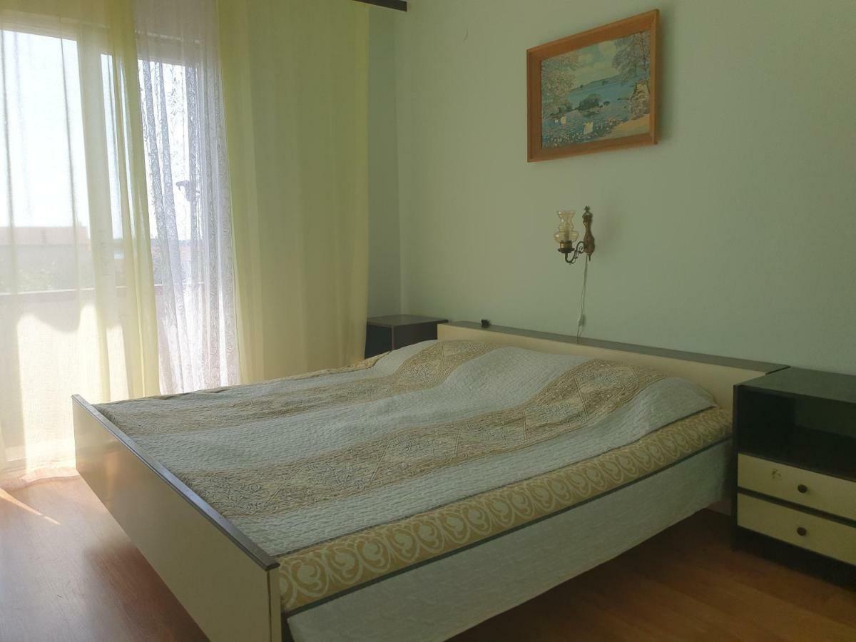 Apartments Slavica ราบ ภายนอก รูปภาพ